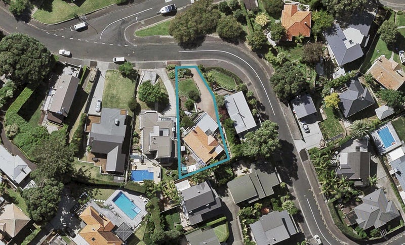 25 Tautari Street, Orakei, Auckland - Carousel 1