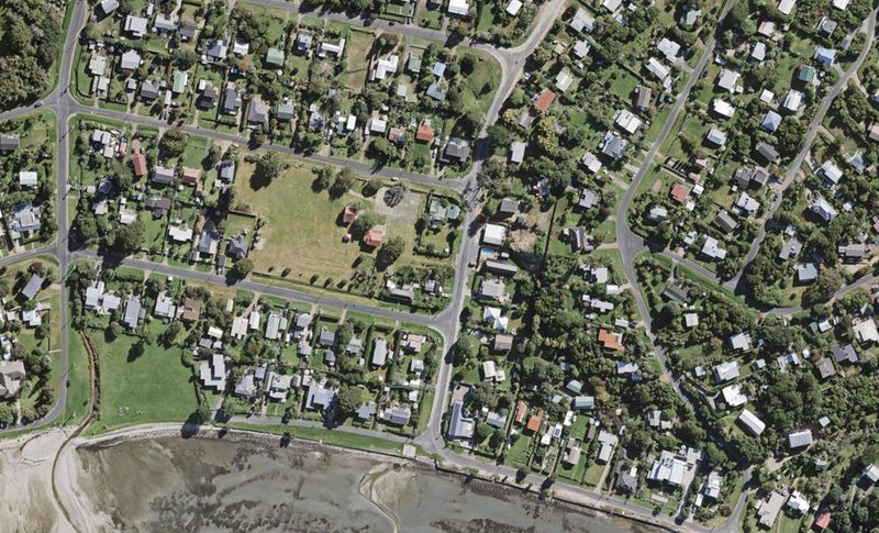 25 Moa Avenue, Oneroa, Waiheke Island - Carousel 1