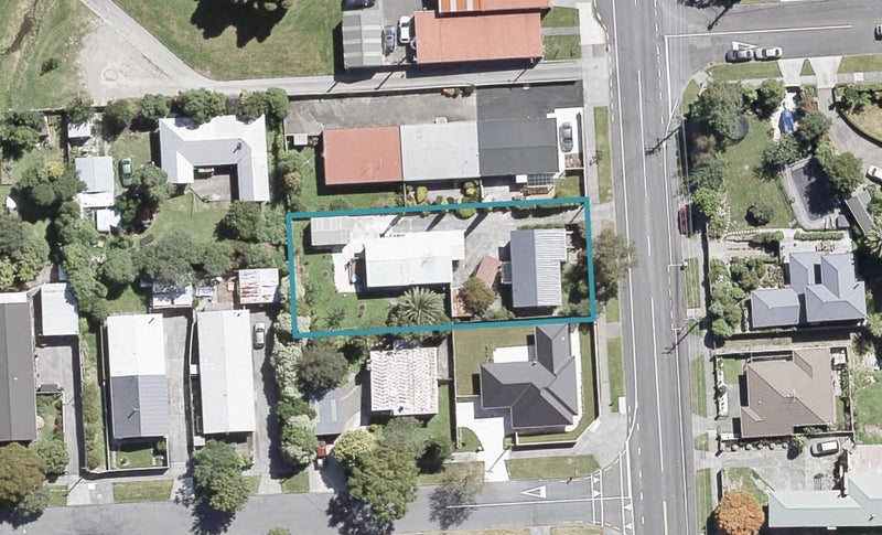 2/384 Stokes Valley Road, Stokes Valley, Lower Hutt - Carousel 1
