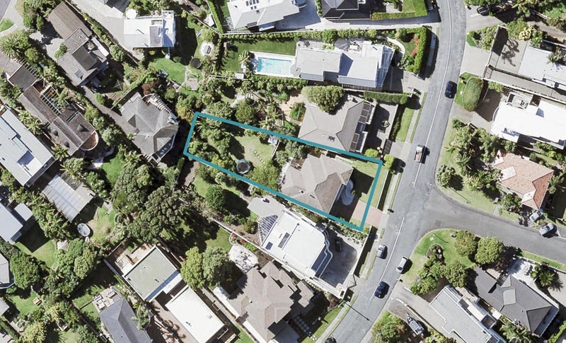 28 Churchill Road, Murrays Bay, Auckland - Carousel 1