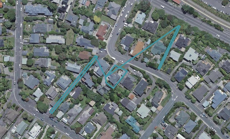 18 Lucknow Terrace, Khandallah, Wellington - Carousel 1