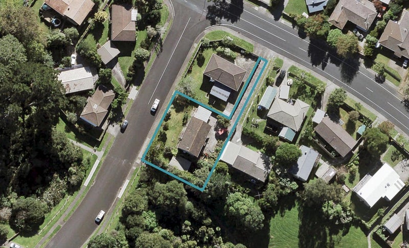 75 Oreil Avenue, West Harbour, Auckland - Carousel 1