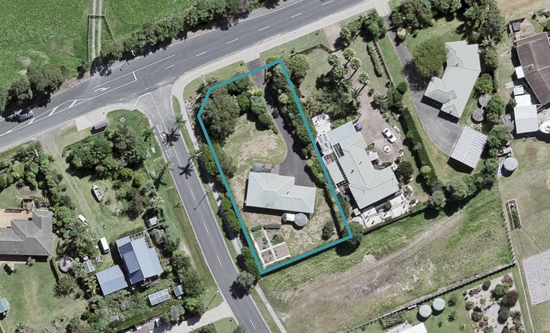 51 Shelly Beach Road, Helensville - Carousel 1
