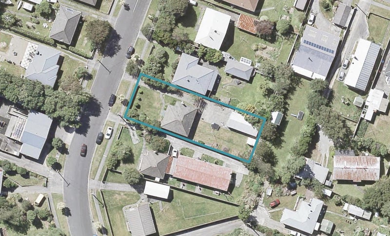 17 Wood Street, Wainuiomata, Lower Hutt - Carousel 1