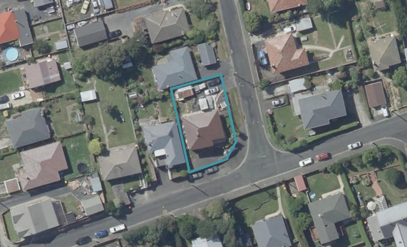 2B Paterson Street, Abbotsford, Dunedin - Carousel 1