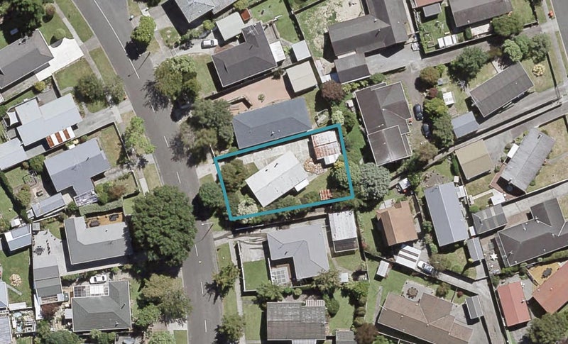 102 California Drive, Totara Park, Upper Hutt - Carousel 1