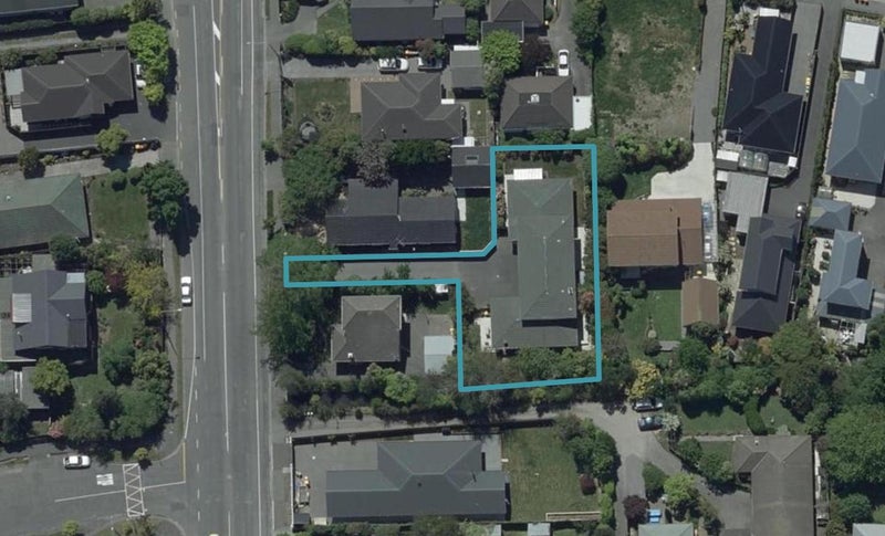 2/108 Idris Road, Bryndwr, Christchurch - Carousel 1