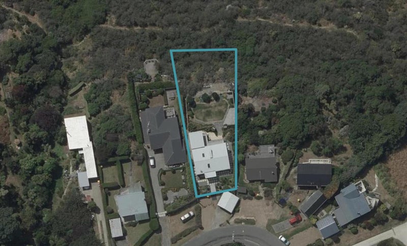 15 Ranui Crescent, Diamond Harbour, Lyttelton - Carousel 1
