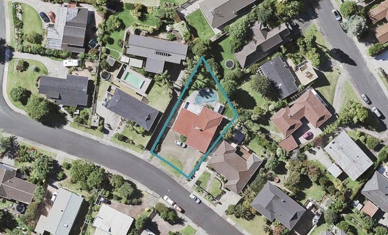 21 Paisley Street, Mellons Bay, Auckland - Carousel 1