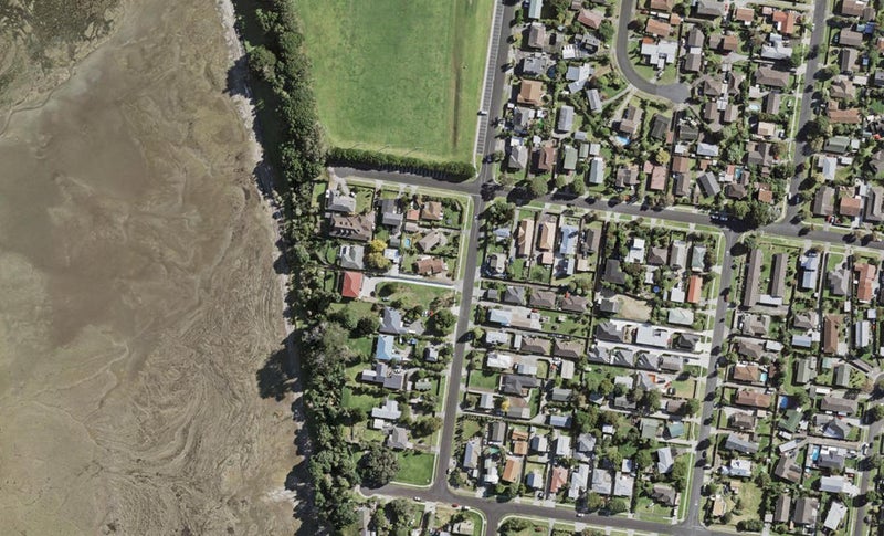 1/16 Domain Road, Weymouth, Auckland - Carousel 1