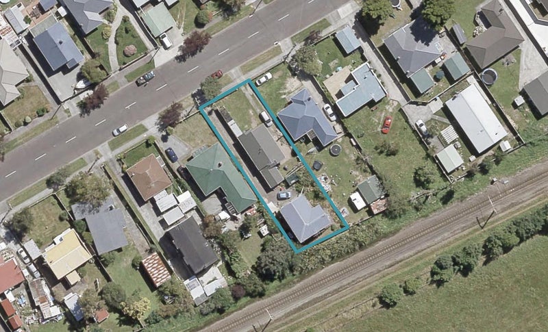2/65 Miro Street, Trentham, Upper Hutt - Carousel 1