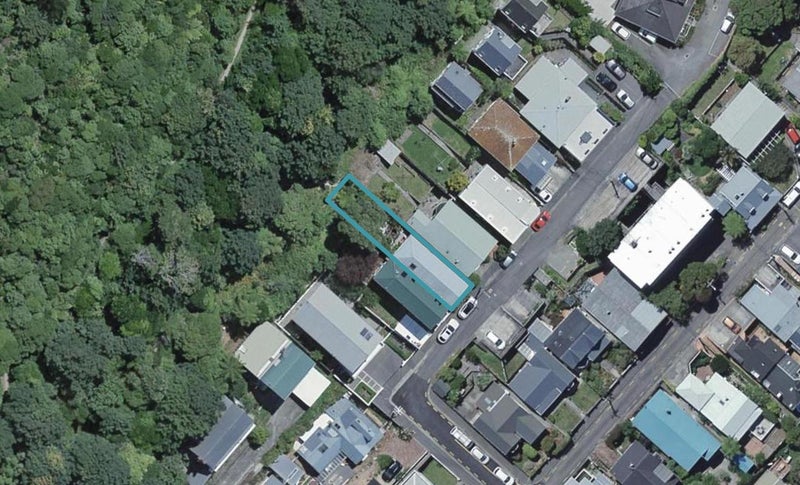 5 Upper Lewisville Terrace, Thorndon, Wellington - Carousel 1