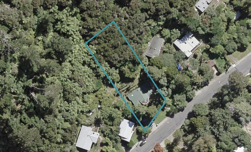 32 Wyndham Road, Pinehaven, Upper Hutt - Carousel 1