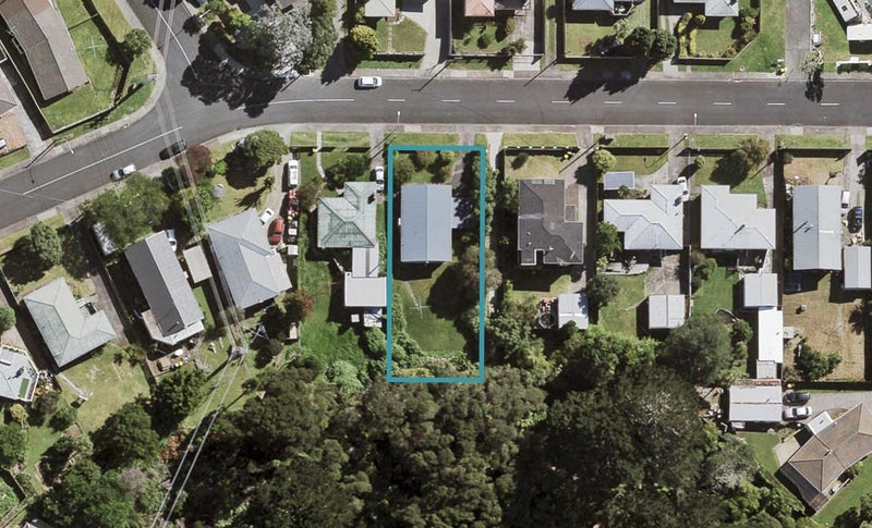 15 Helena Street, Massey, Auckland - Carousel 1
