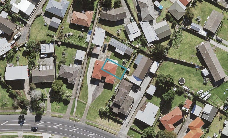 703 Massey Road, Māngere, Auckland - Carousel 1