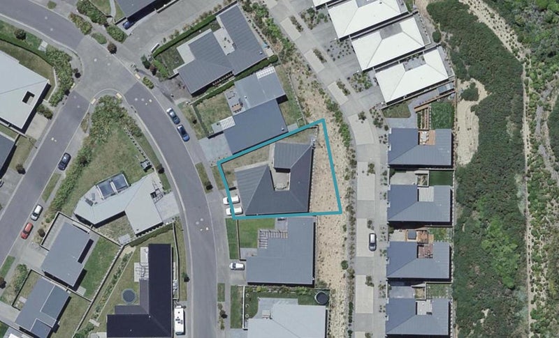 43 Red Beech Avenue, Woodridge, Wellington - Carousel 1