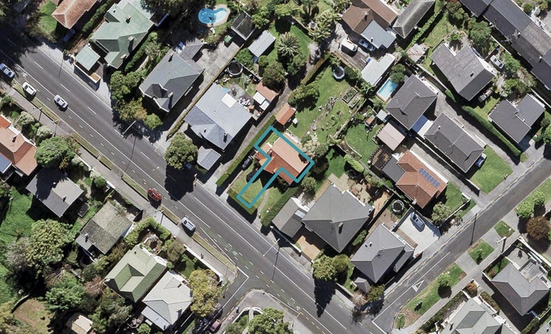 202B Carrington Road, Mount Albert, Auckland - Carousel 1