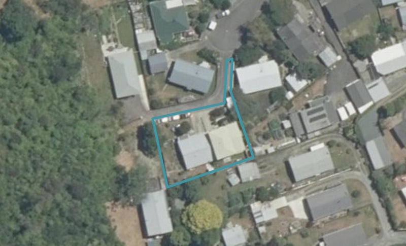 2/11 Burn Place, The Brook, Nelson - Carousel 1