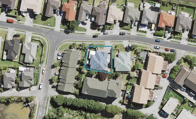 7 Charlenne Close, Ranui, Auckland - Carousel 1