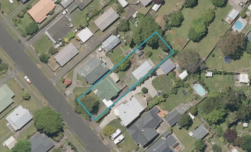 19 Jellicoe Street, Whanganui East, Whanganui - Carousel 1