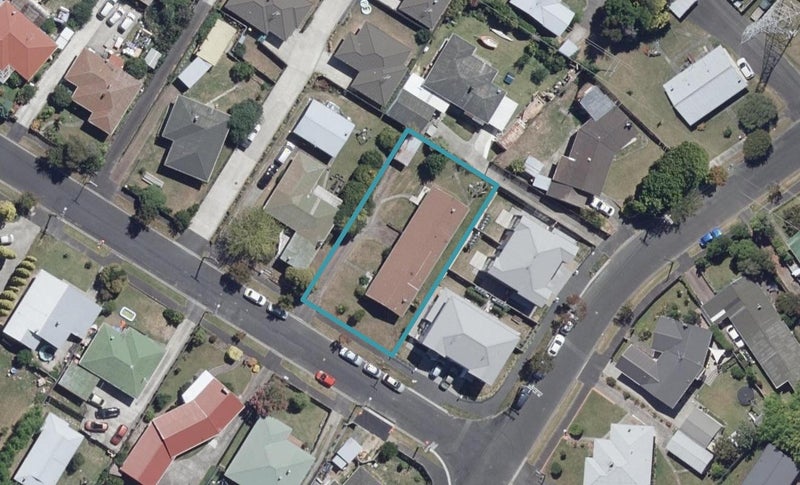 4 Yorkshire Road, Silverdale, Hamilton - Carousel 1