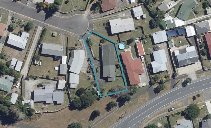 21 Cricket Place, Melville, Hamilton - Carousel 1