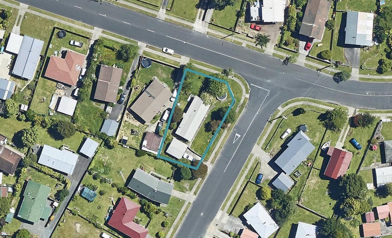 1 Goldie Street, Pukehangi, Rotorua - Carousel 1