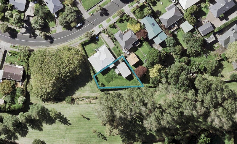 17A Sloane Street, Glen Innes, Auckland - Carousel 1