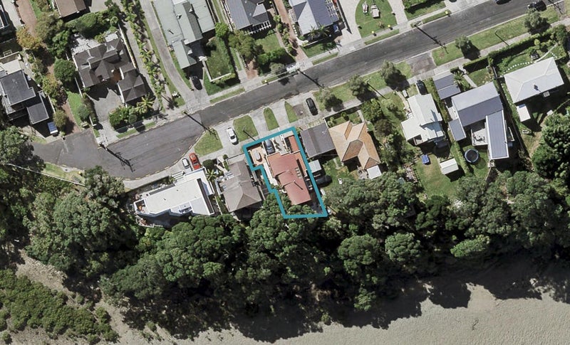 81A Ngataringa Road, Devonport, Auckland - Carousel 1