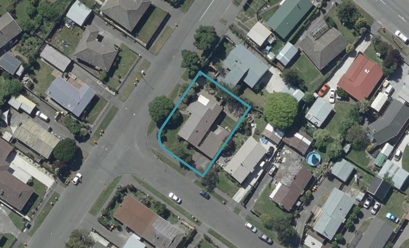 1 Bayswater Crescent, Bromley, Christchurch - Carousel 1