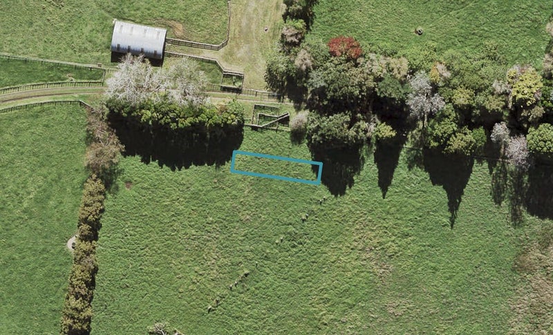 4 Wai Place, Westgate, Auckland - Carousel 1