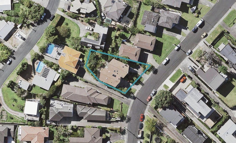 2/48 Seaview Road, Castor Bay, Auckland - Carousel 1