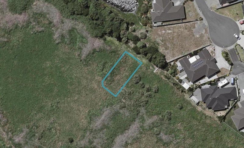 24 Koru Loop, Paraparaumu - Carousel 1