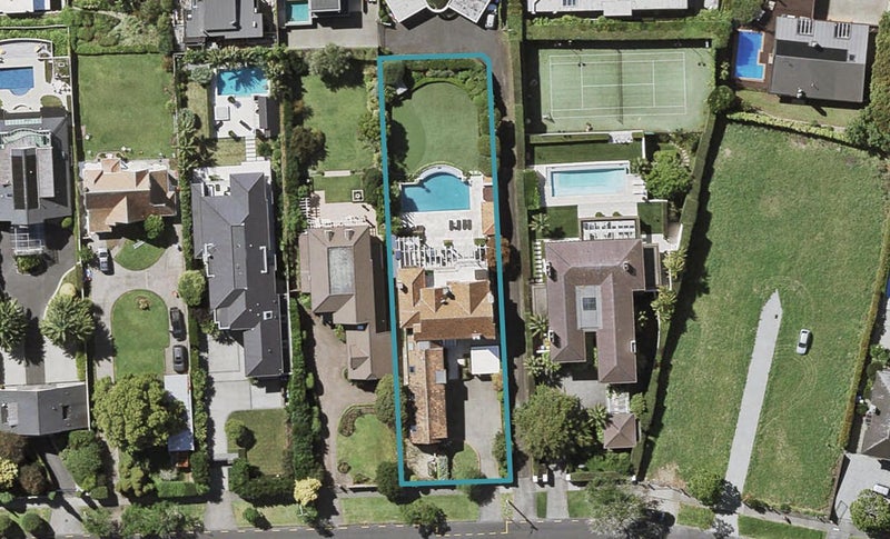 24 Ronaki Road, Mission Bay, Auckland - Carousel 1