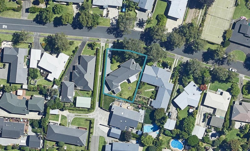 18 Pah Street, Matua, Tauranga - Carousel 1