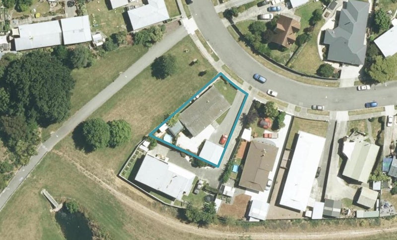 2/22 Snowden Crescent, Islington, Blenheim - Carousel 1