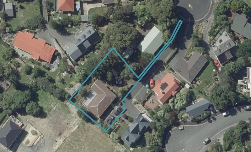 8 Cawdor Place, Waverley, Dunedin - Carousel 1