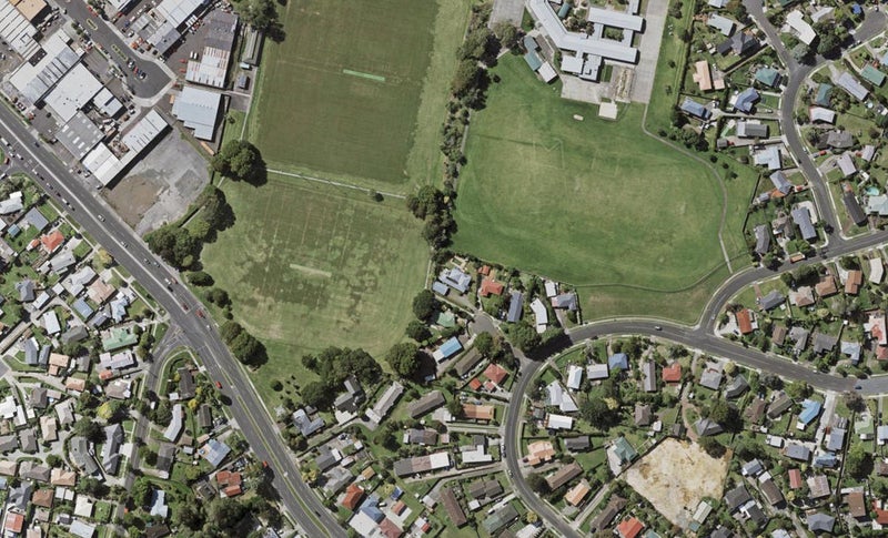 6/7 Cindy Place, Pakuranga, Auckland - Carousel 1