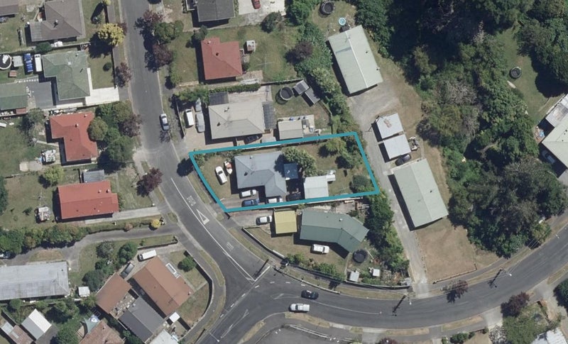 80 Pine Avenue, Melville, Hamilton - Carousel 1