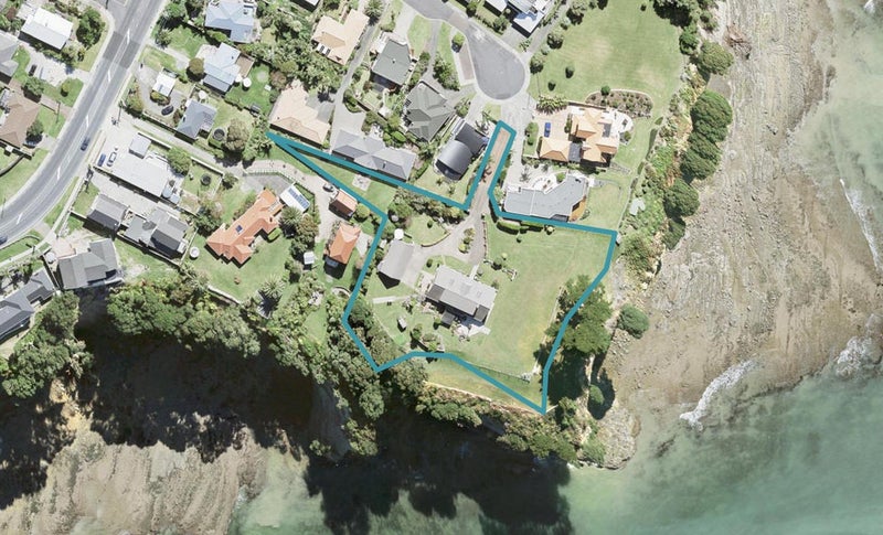 16 Spinnaker Point, Manly, Whangaparaoa - Carousel 1