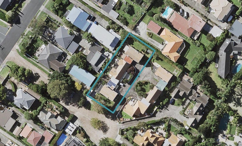 1/1 Elderwood Lane, Belmont, Auckland - Carousel 1