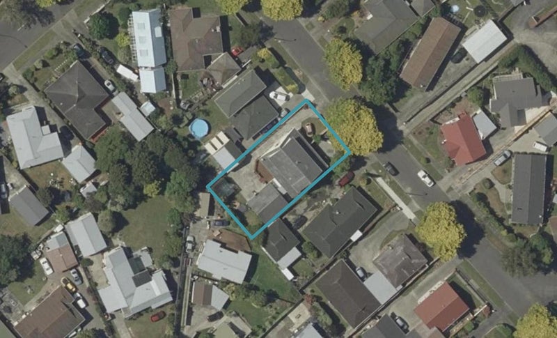 8 Cecil Place, Cloverlea, Palmerston North - Carousel 1