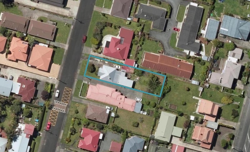 24 Elizabeth Street, Kensington, Whangarei - Carousel 1