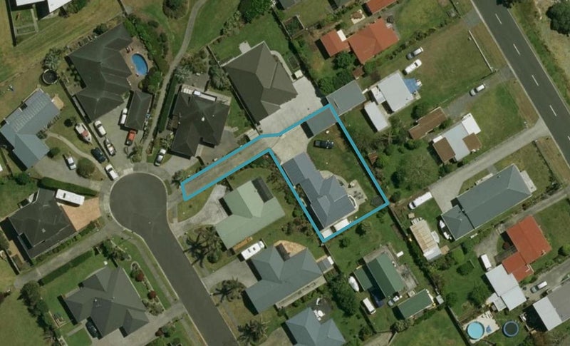 36 Bermuda Place, One Tree Point - Carousel 1