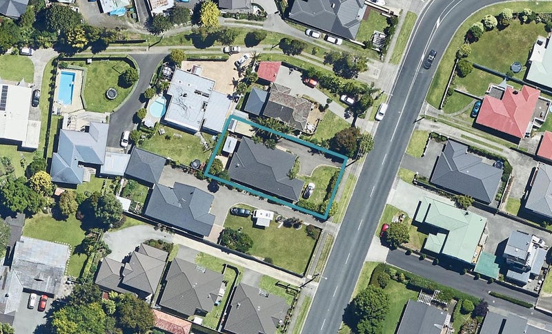 213 Grange Road, Otumoetai, Tauranga - Carousel 1