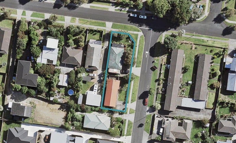 2/20 LANE Road, Weymouth, Auckland - Carousel 1