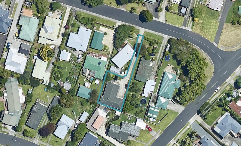 28B Robins Road, Judea, Tauranga - Carousel 1