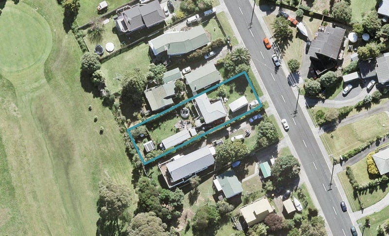 13 Shakespear Road, Army Bay, Whangaparaoa - Carousel 1