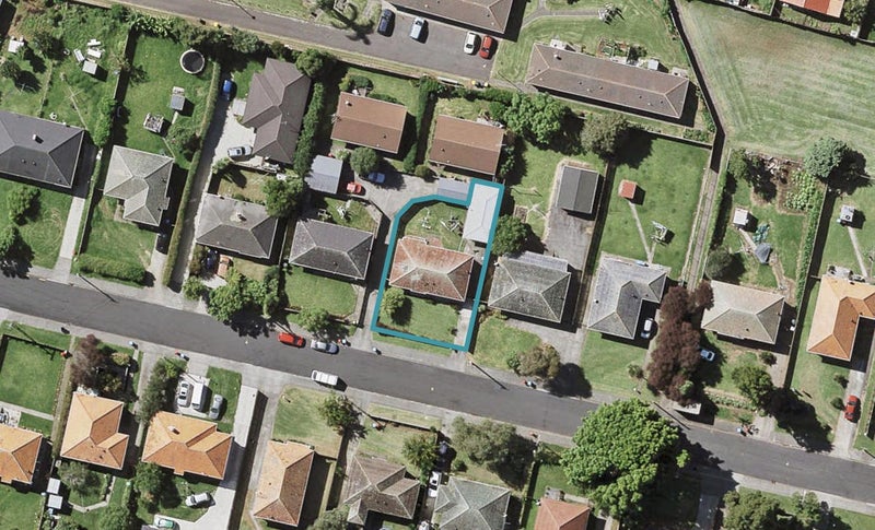 19 Caen Road, Panmure, Auckland - Carousel 1