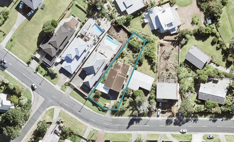 198 Vipond Road, Stanmore Bay, Whangaparaoa - Carousel 1
